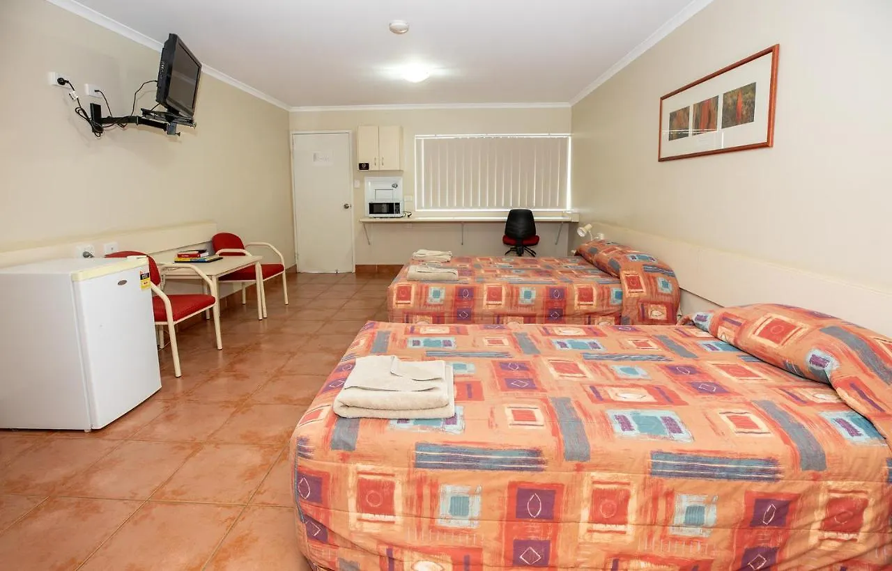 ***  Leichhardt Hotel Motel Cloncurry Australia